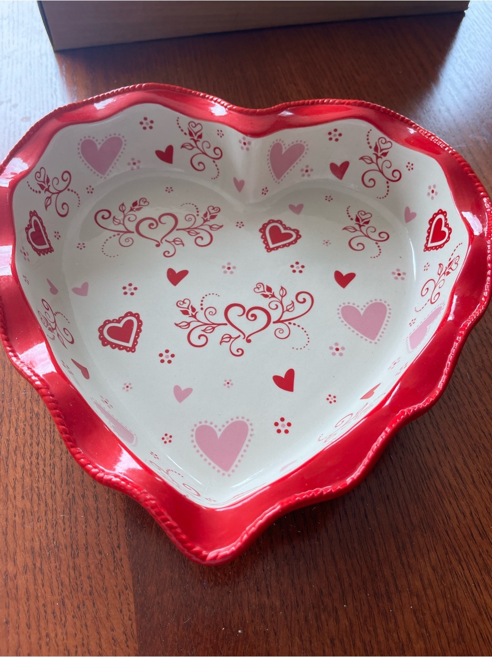 Temp-Tations Heart-Shaped Ceramic Platter in Cream